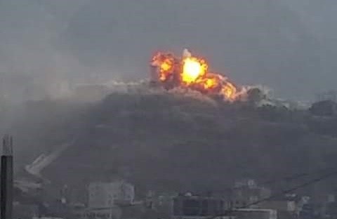 العدوان السعودی یستمر بغاراته علی الیمن رغم اعلانه توقفها واللجان الثوریة تحرز مزید من التقدم فی انحاء البلاد